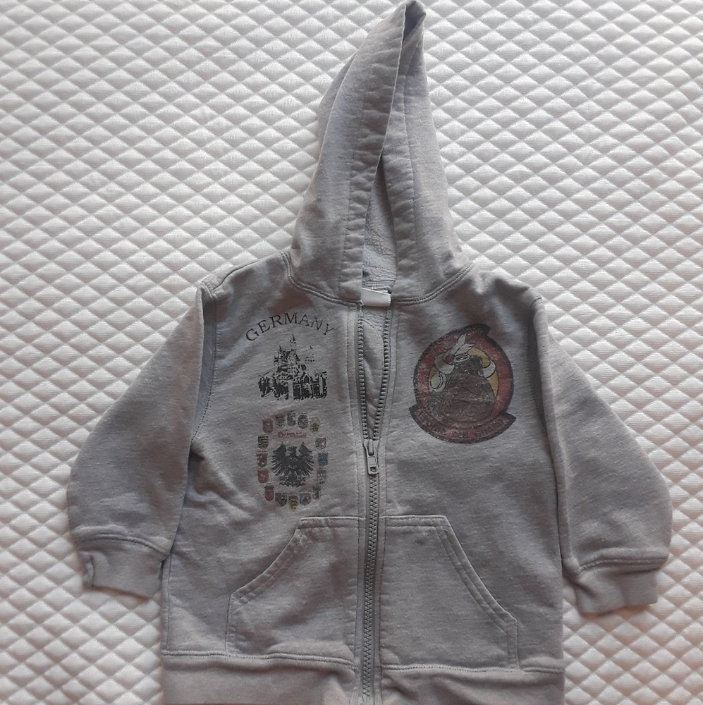 Gum balls: Kids 3T Boys Grey Zip Up Sweatshirt